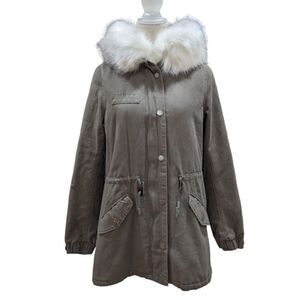NWT Love Token Women's Army Green Utility Jacket Faux Fur Hood Size XS
